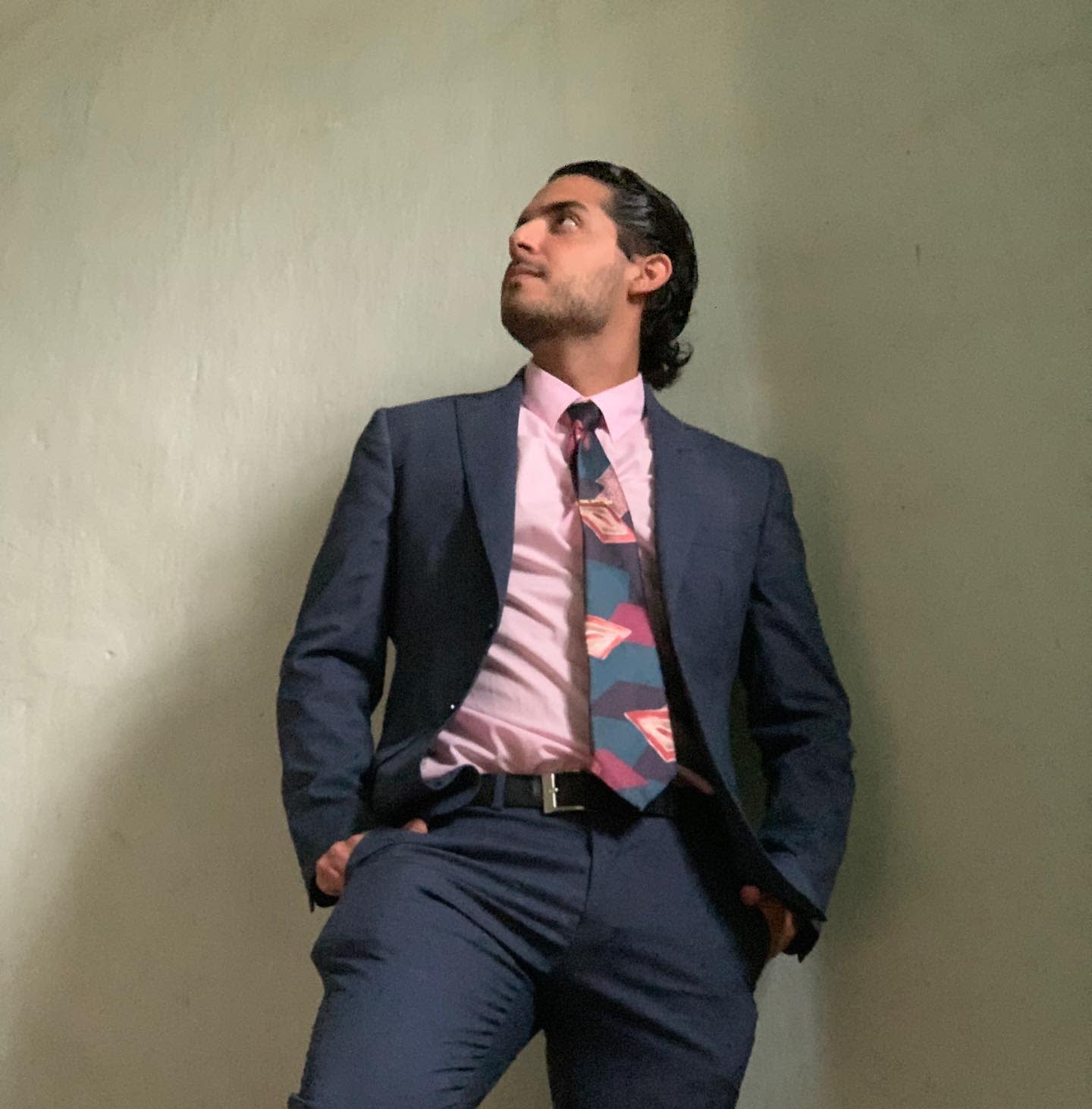 Darker Tie With Grey Suit -andresdena